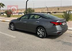 نيسان ألتيما